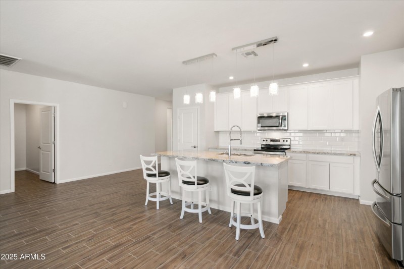 Kitchen and Breakfast Island W to E