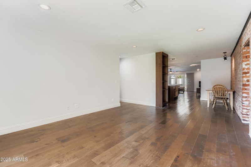 2548 E Turney Ave - Print Quality - 008