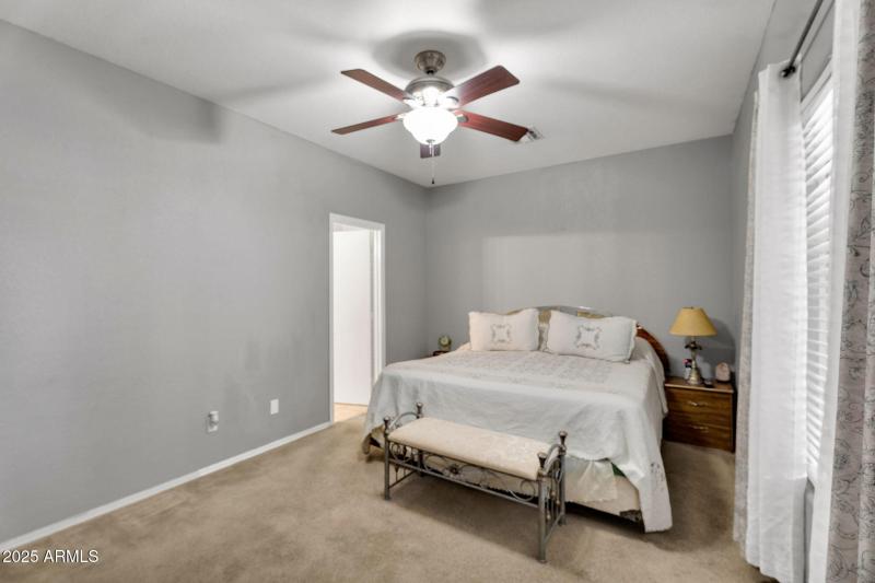 13-web-or-mls-13122 W Calavar Rd-13