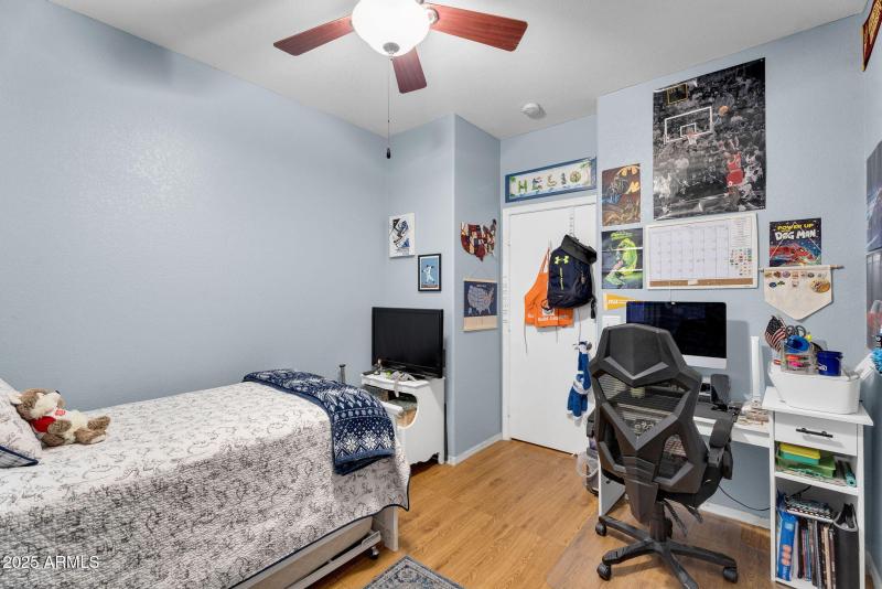 24-web-or-mls-13122 W Calavar Rd-24