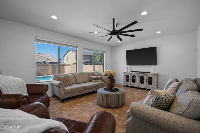 5946 S Shelby Way-16