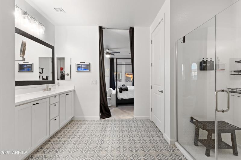 Primary En Suite Bath