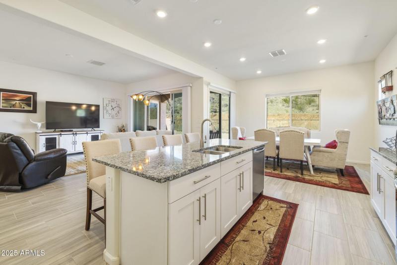 Kitchen Looking to Dinig Area