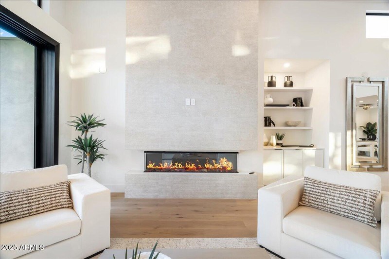 Great rm fireplace