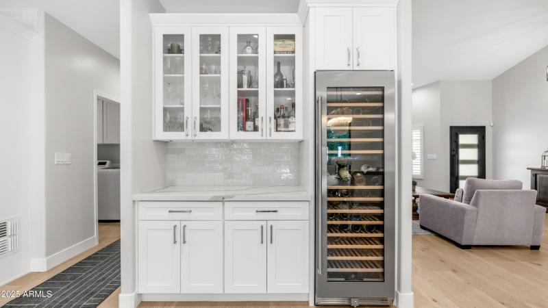 8573 E San Marcos Dr wet bar