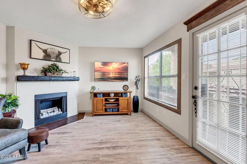 8787 E Mountain View Rd Unit 2100-6