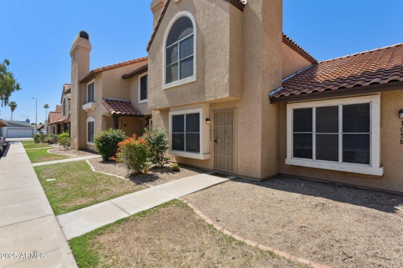 3-web-or-mls-4601-n-102nd-ave-unit-1055