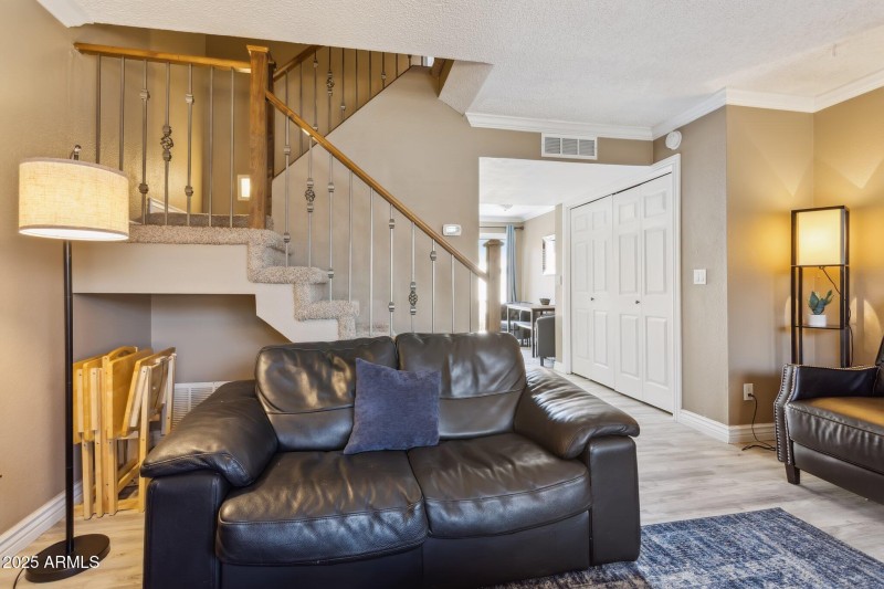 7-web-or-mls-4601-n-102nd-ave-unit-1055