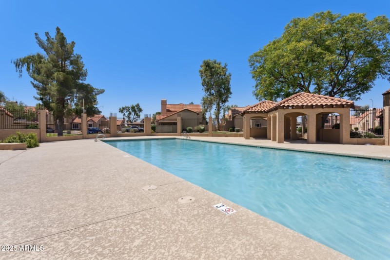 25-web-or-mls-4601-n-102nd-ave-unit-1055