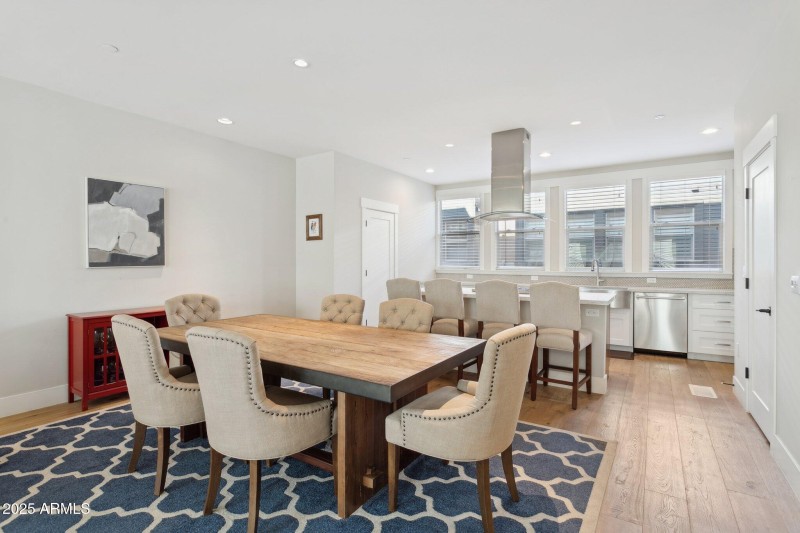 10-web-or-mls-1400-e-bethany-home-rd-22