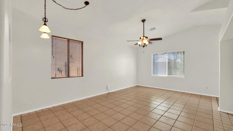 35-web-or-mls-P1321880