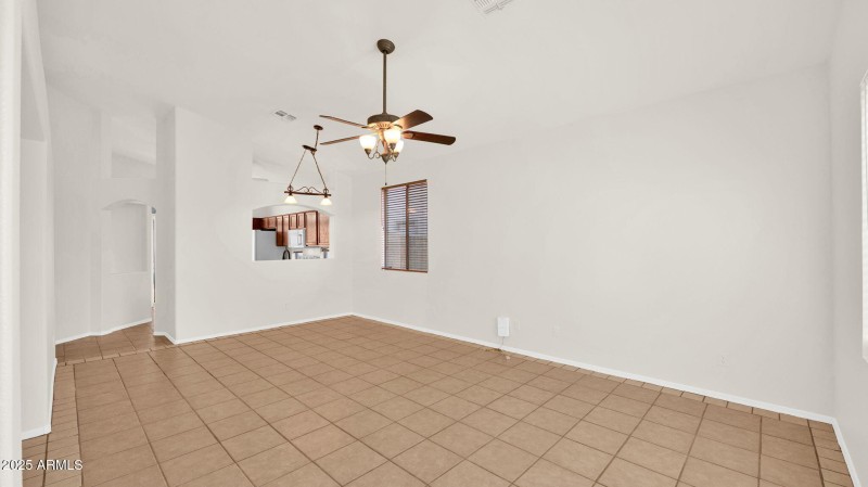 41-web-or-mls-P1321887