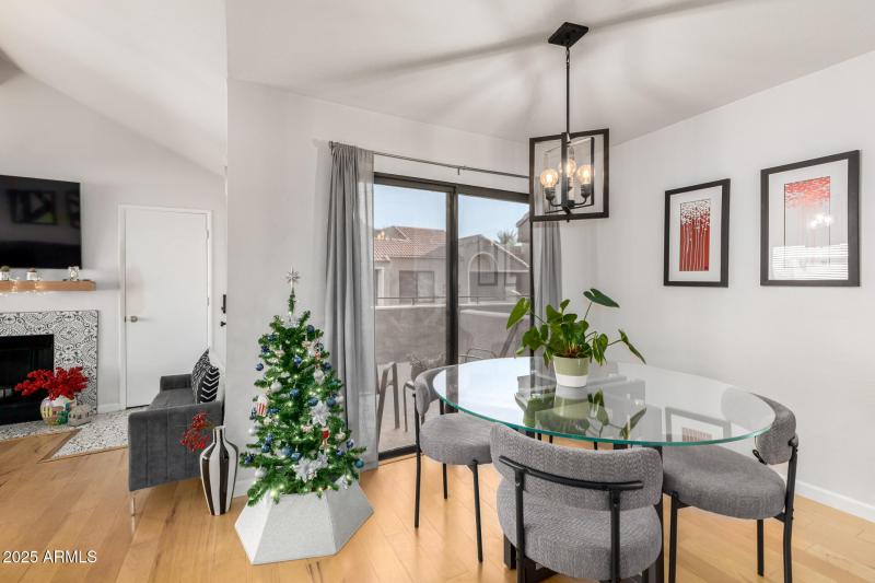 5122 E Shea Blvd 2097