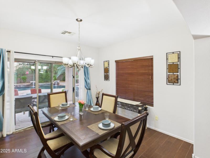 CAM04435G0-PR0019-STILL021