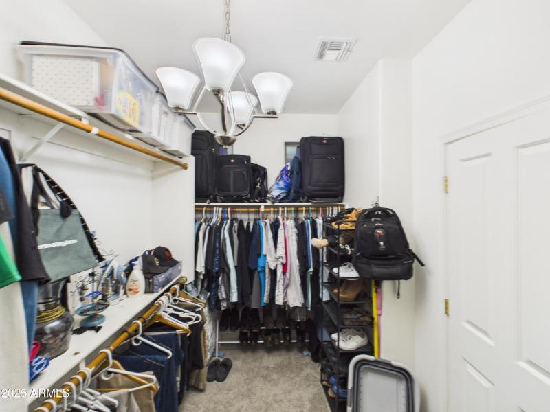 CAM04435G0-PR0019-STILL036