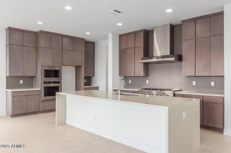 20250304230528918249000000-o