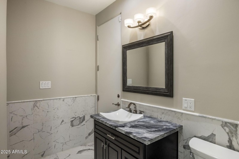 033_Primary Water Closet