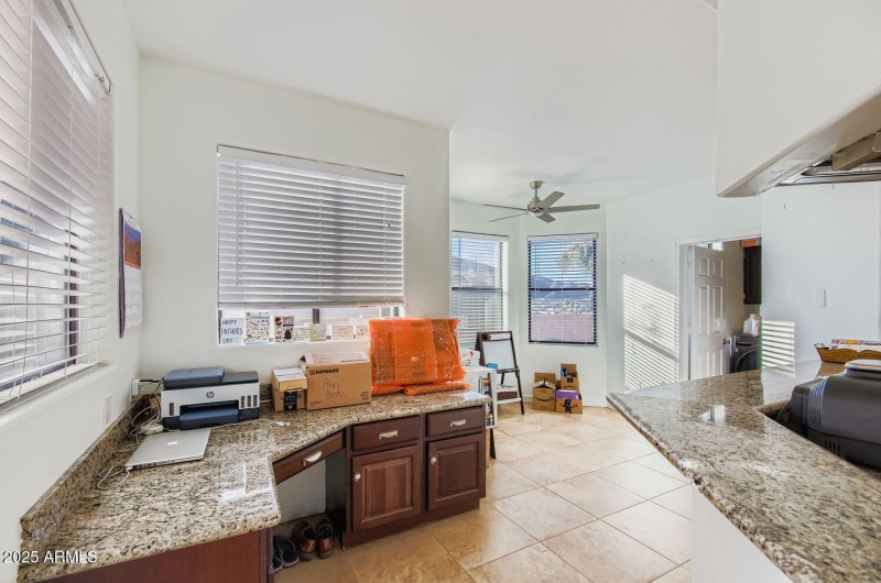 1543 E Mission Ln - Web Quality - 016 -