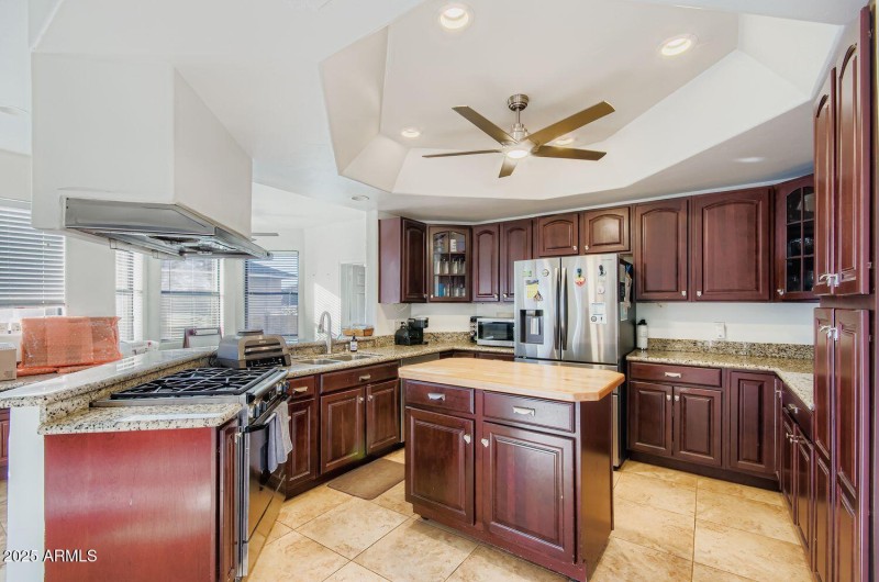 1543 E Mission Ln - Web Quality - 015 -