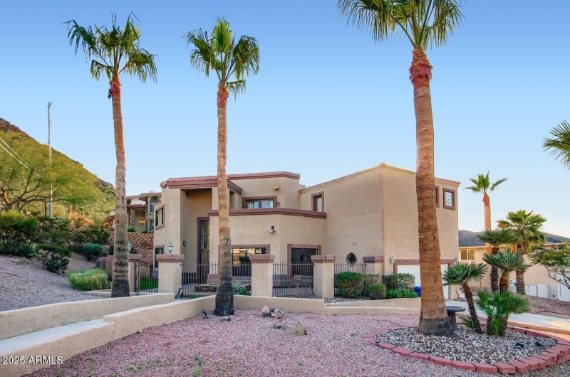 1543 E Mission Ln - Web Quality - 006 -