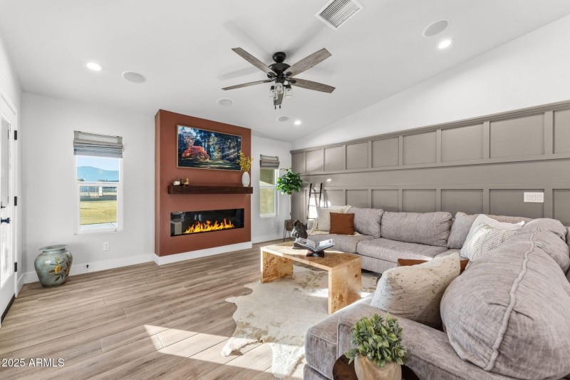 25-web-or-mls-DSC00559