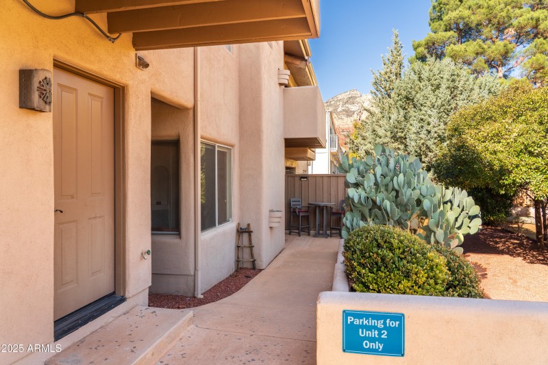 JL_520JordanRd-Unit2-exteriors-03