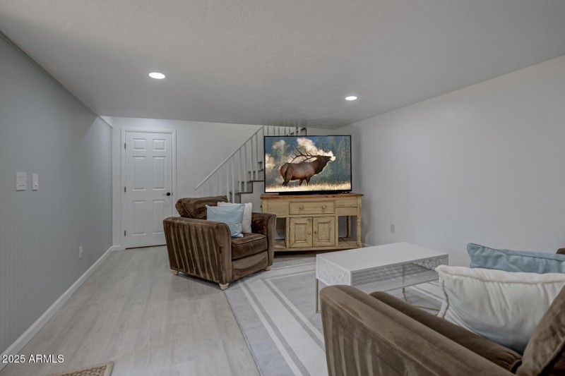 Guest Quarters - Living Room (3)