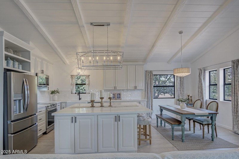 Kitchen & Dining Room (1)