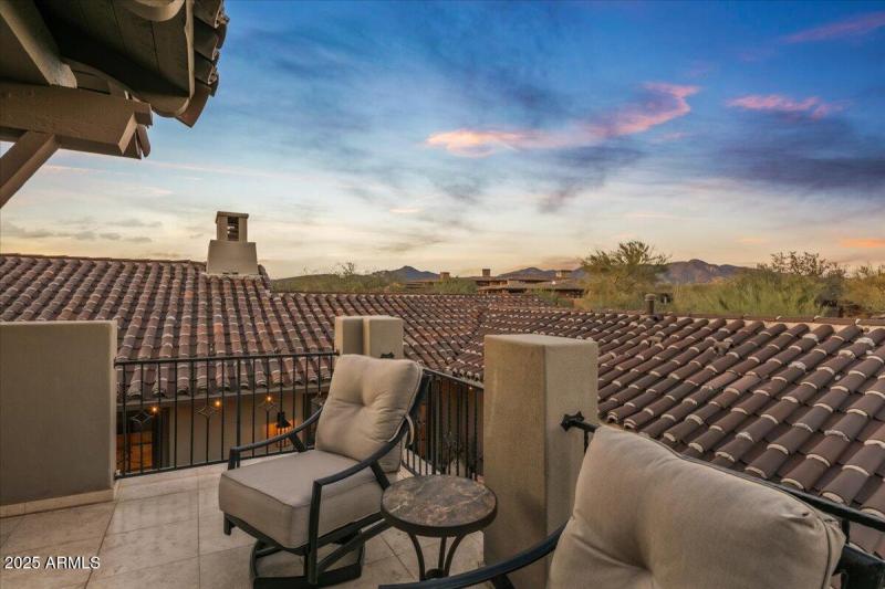 34-Guest House Views