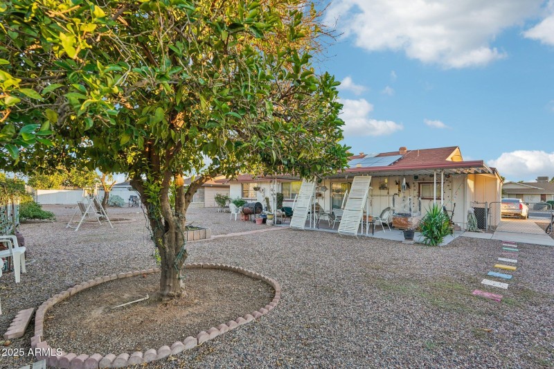 31-web-or-mls-W Connecticut Ave-S2511-02