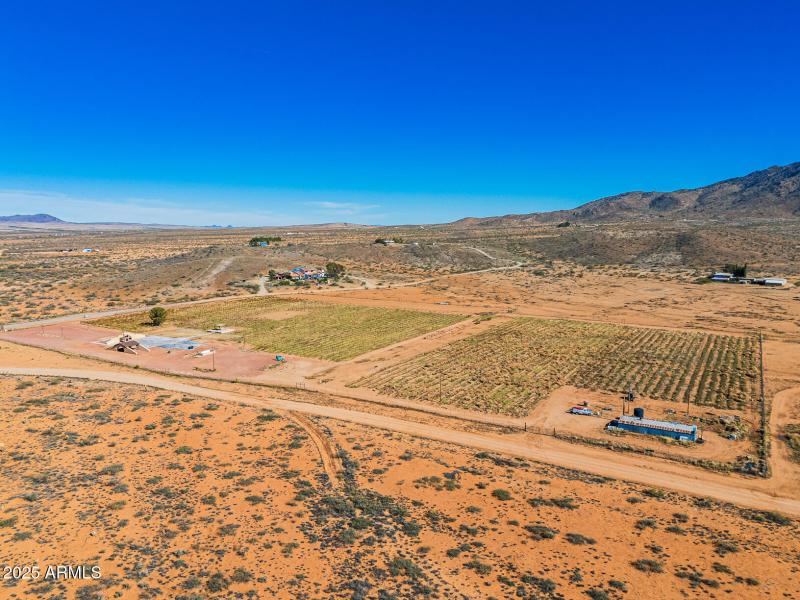 006 - 2909 E. Country Club Drive - Drone