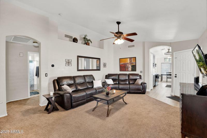 4-web-or-mls-16629 S 44th Pl-5