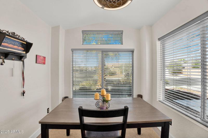 12-web-or-mls-16629 S 44th Pl-7