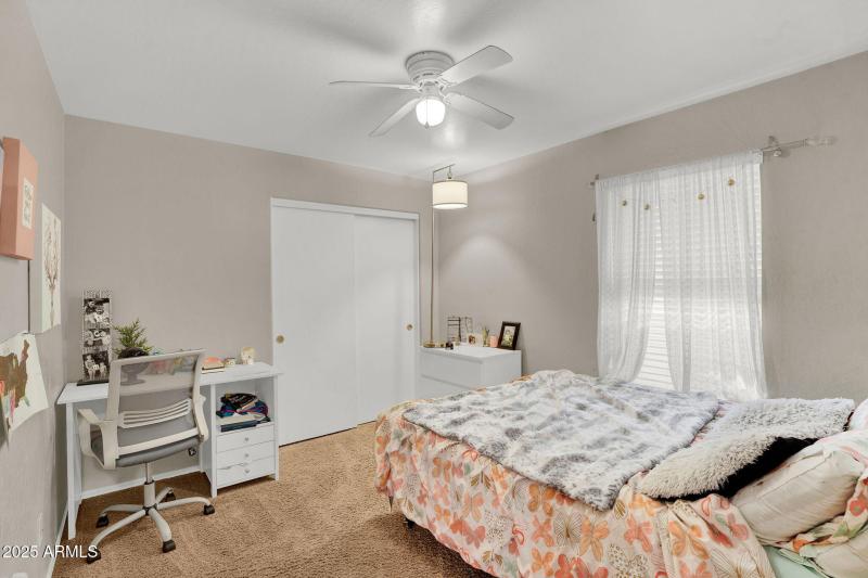 16-web-or-mls-16629 S 44th Pl-17