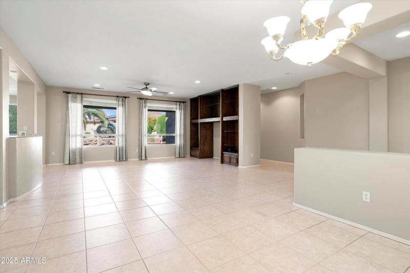 10-19722 N Regents Park Dr