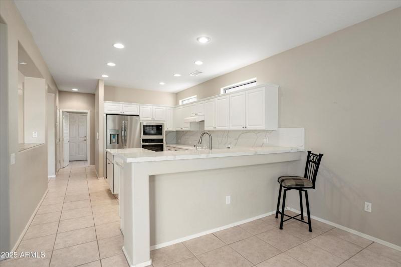 11-19722 N Regents Park Dr