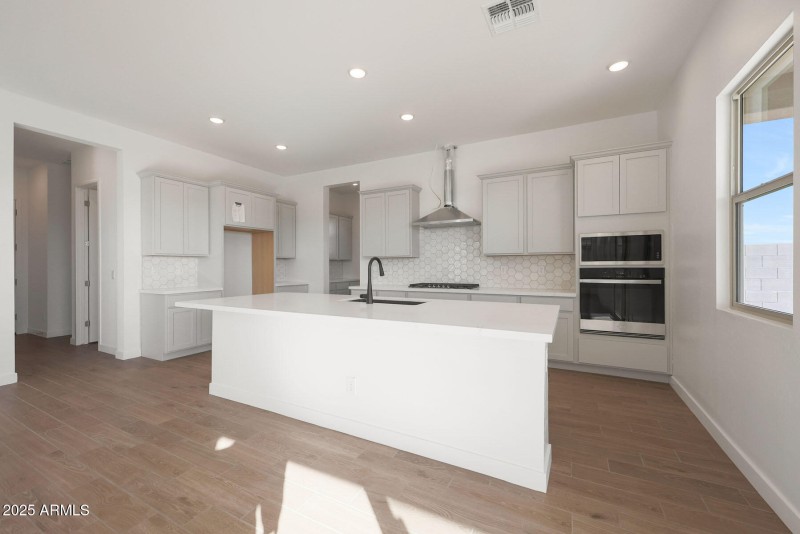 PHX_Landmarke_lot 1187_Mahogany_349_Kitc