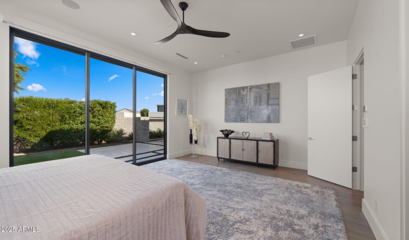 46-web-or-mls-Primary Bedroom2