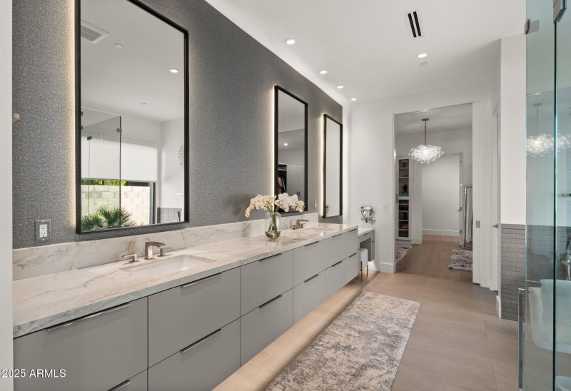 48-web-or-mls-Primary Bedroom4