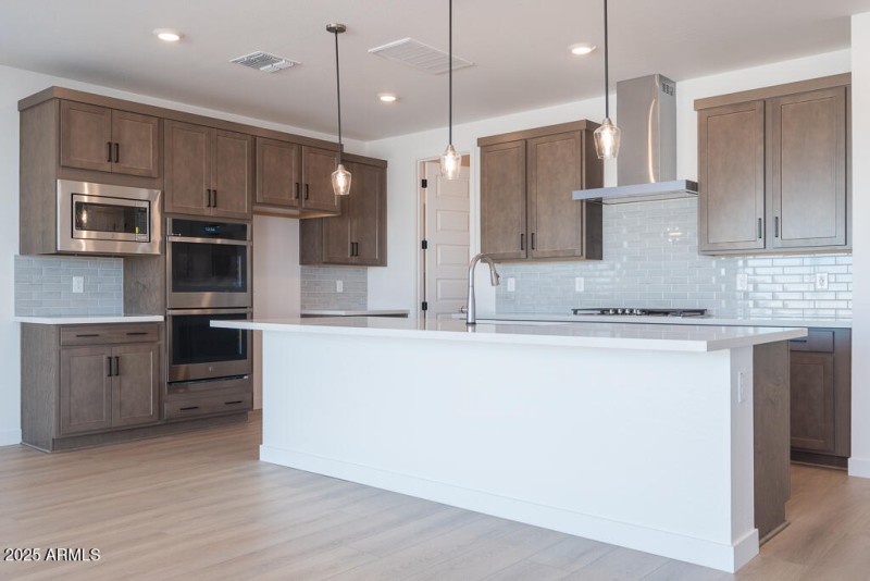 Tri Pointe Terraza 30 - Kitchen-1MLS