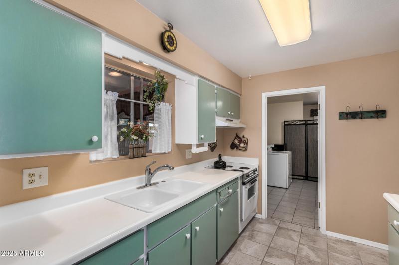 Light & Bright Kitchen