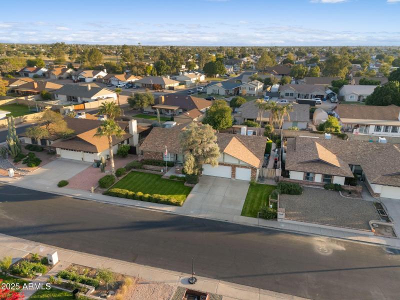 No 2 story neighbors!