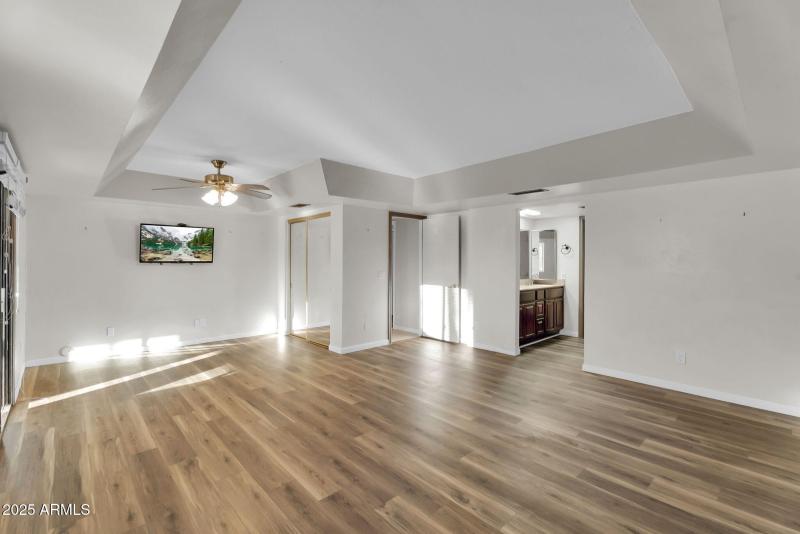 Oversized Primary Bedroom!