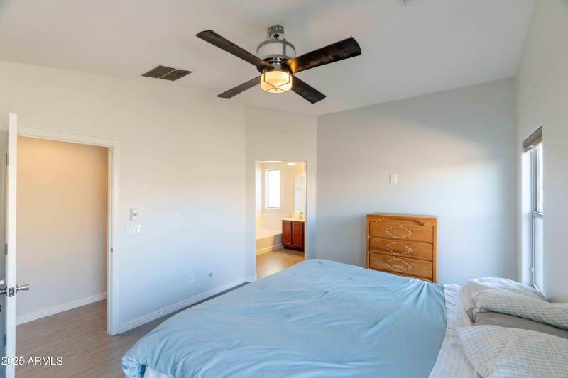 Photo Nov 30 2025, 9 44 33 PM