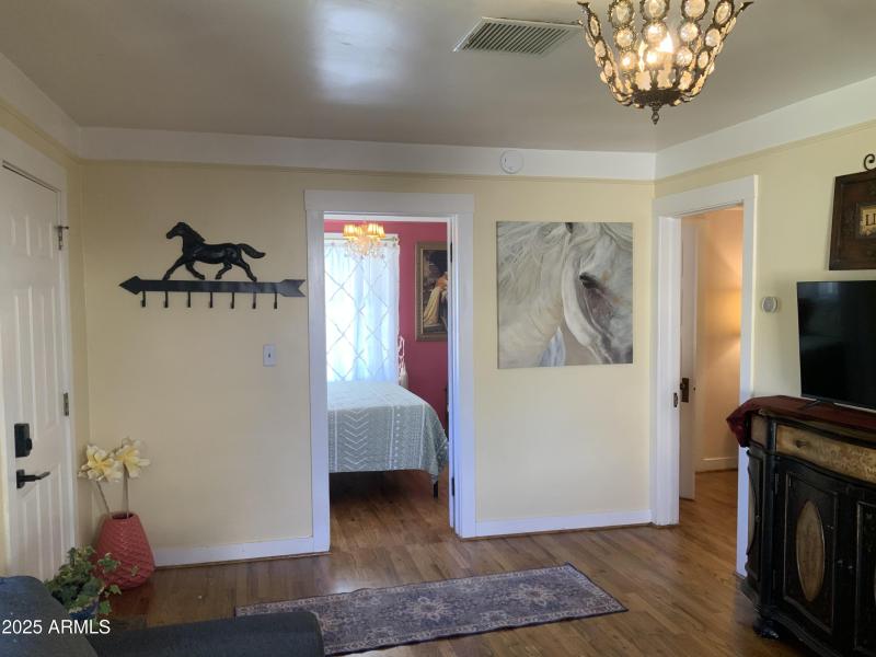 4294C10B-B6F4-49CC-A8C8-147630E6F228