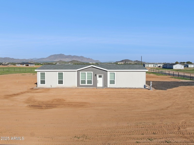 36-web-or-mls-18110-n-amelia-dr