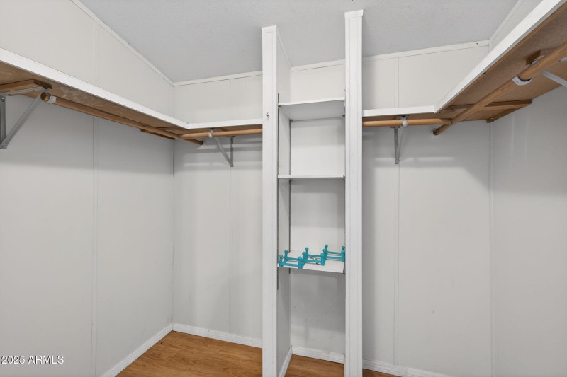 Walk-in Closet