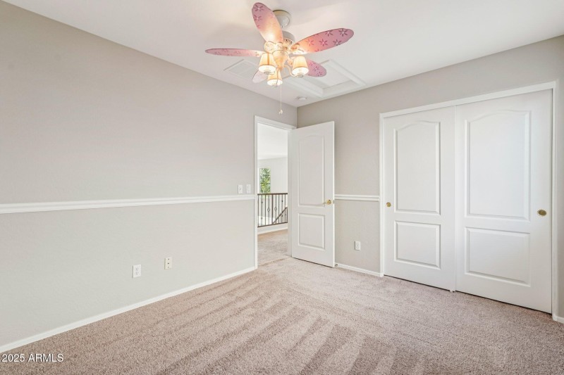 28-web-or-mls-N 63rd Dr-S0412-028