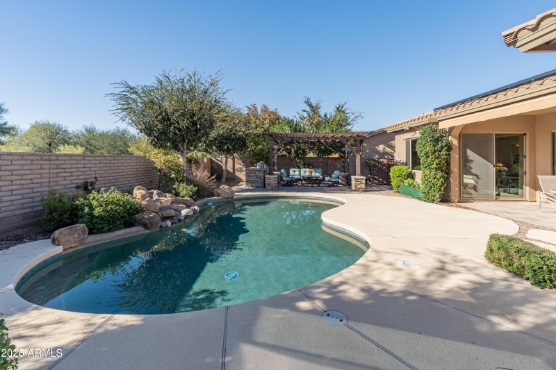 12345 W Dove Wing Way-41