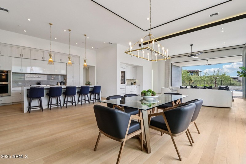 17-web-or-mls-N Cave Creek Rd 1037-S0412